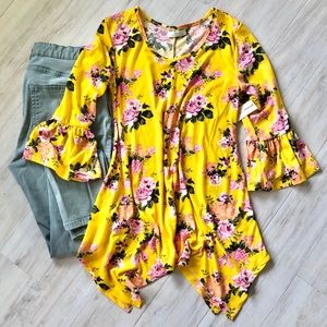 S Floral Small Bell Sleeve Floral Stretchy
